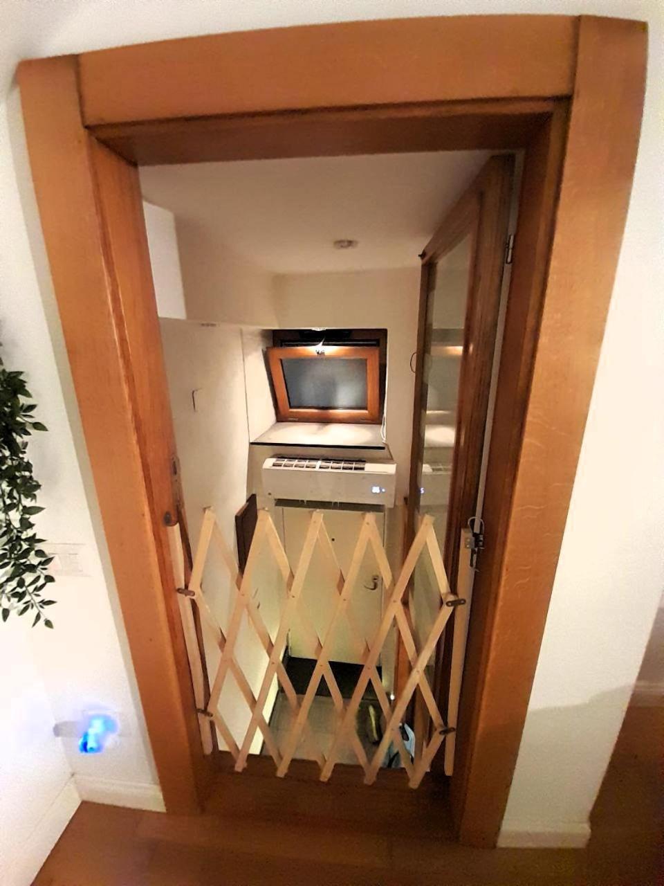 Appartement Toledo 27, A Due Passi Da Piazza Del Plebiscito à Naples Extérieur photo